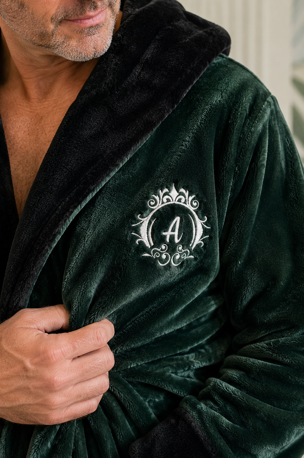 Men's Hooded Plush Robe – Ultra-Soft Microfiber