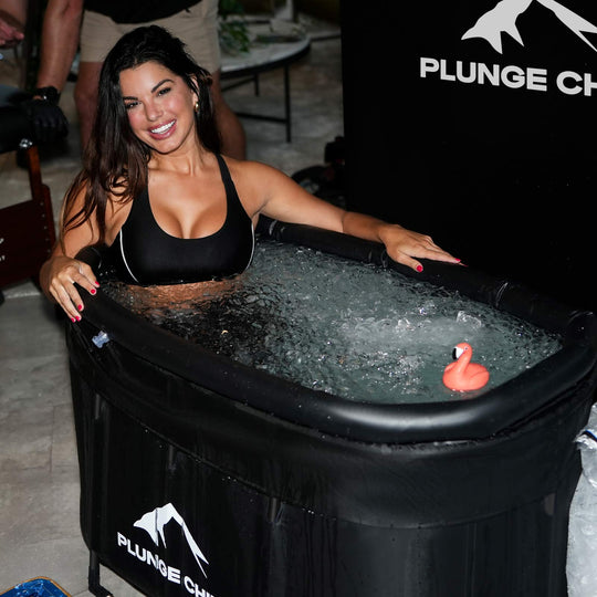 PLUNGE CHILL Max tub shown in use with ice water